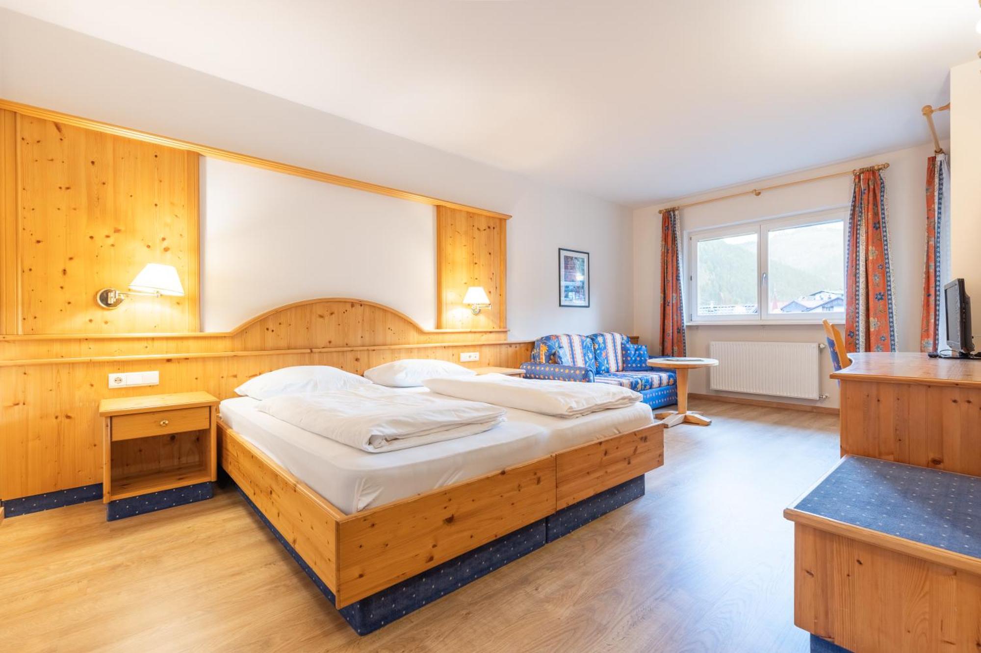 Hotel Central Нова-Леванте Екстер'єр фото