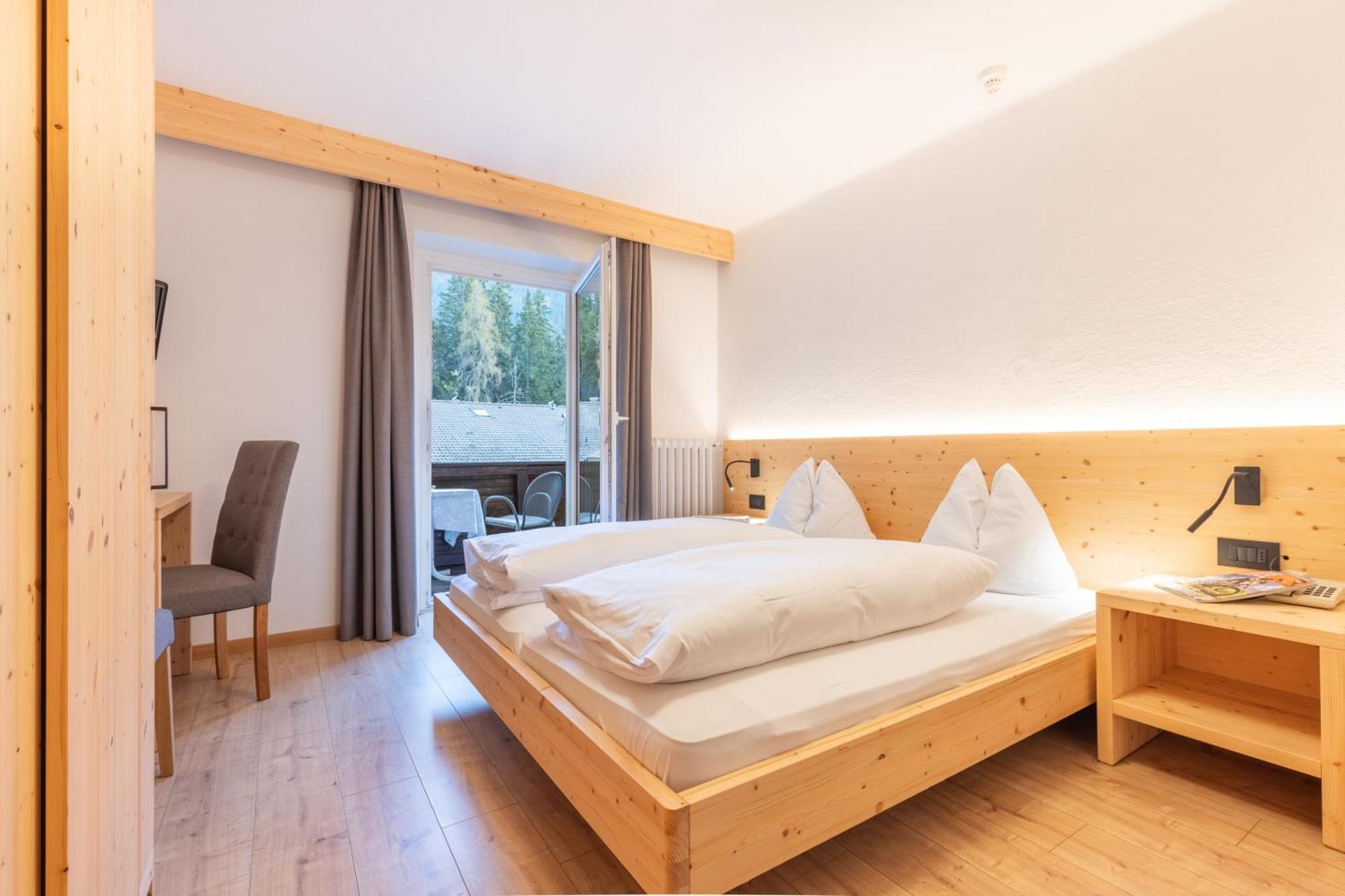 Hotel Central Нова-Леванте Екстер'єр фото