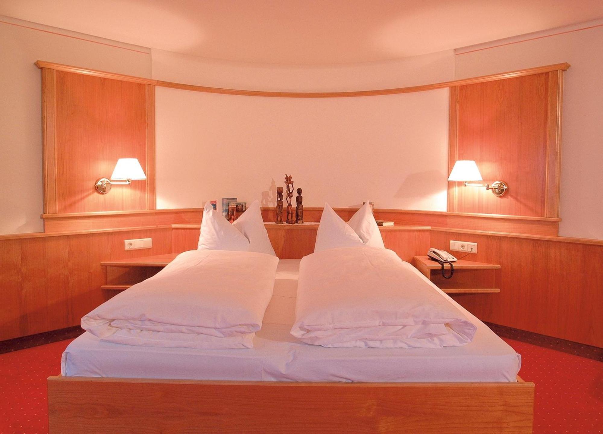 Hotel Central Нова-Леванте Екстер'єр фото